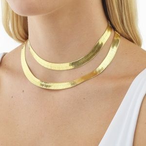 Wide herringbone chain necklace